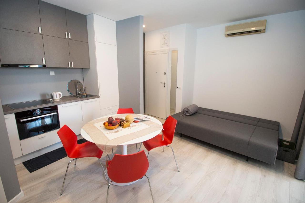 אומיס Apartman Gusar -Top Position, Close To The Center And The Beach, Fully Equipped מראה חיצוני תמונה